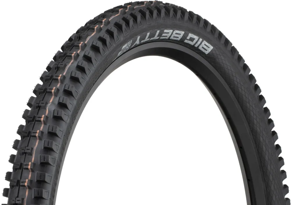 Neu Im Sortiment Schwalbe Big Betty Evolution ADDIX Soft Super Trail 27,5+ Faltreifen - schwarz | 27.5 " | 65 mm | 65-584 | 2.6 "