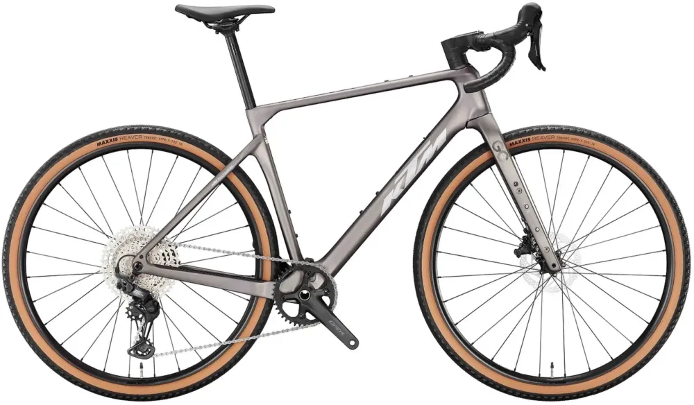 Aktuell KTM Gravelator Pro - 28 Zoll - Diamant - 2026 - Moon Rock Matt/Silver Glossy - Größe XS / 49 CM